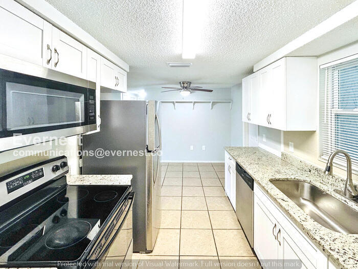 Building Photo - 11710 Paige Dr