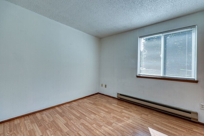 Building Photo - Cozy Lacey Rambler - Move-In Ready now! 3 bed 1 bath patio home - North Thurston S.D.