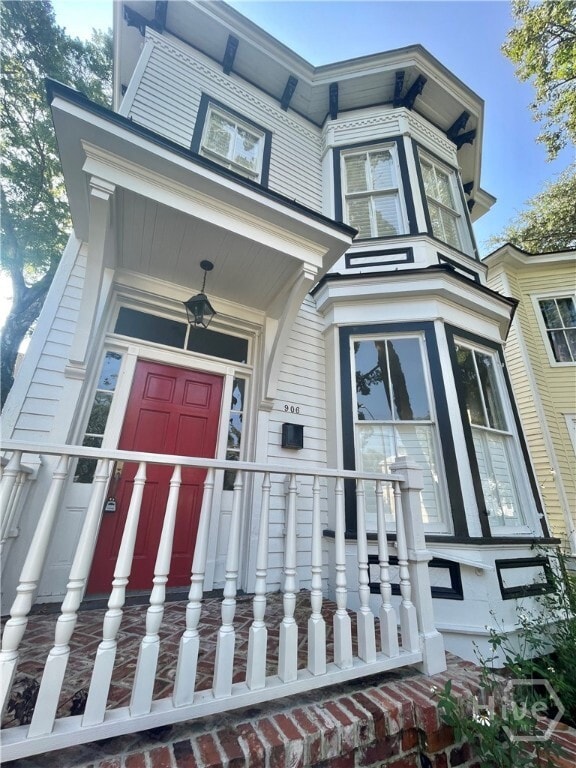 Primary Photo - 906 Barnard St