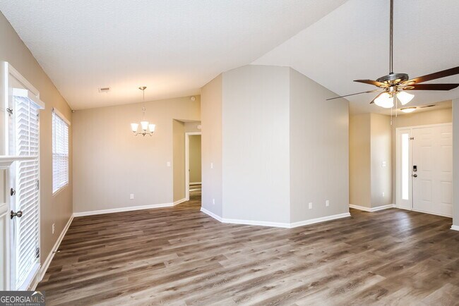 Building Photo - 495 Amelia Grove Ln SE