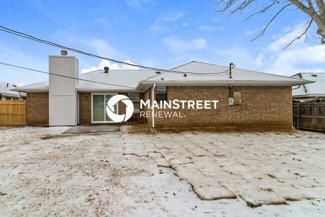 Building Photo - 3 Bedroom Pet-Friendly Home in Mansfield, TX with Main Street Renewal