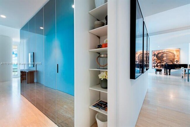 Building Photo - 9001 Collins Ave