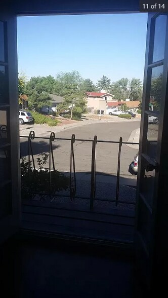 Building Photo - 2200 Cleopatra Pl NE