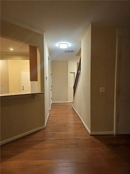 Building Photo - 1356 Bexley Pl