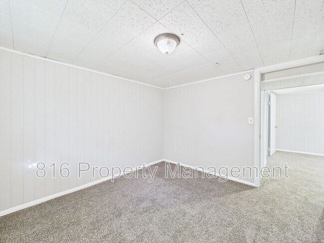 Building Photo - 1004 Anderson St