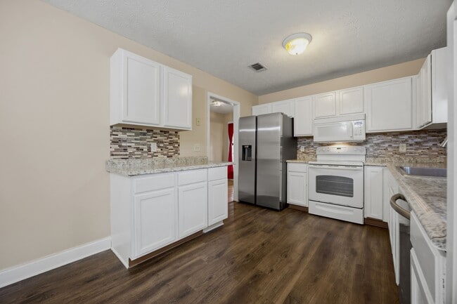 Building Photo - 5054 Lancashire Ct