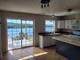 Building Photo - 6088 Pointview Ct
