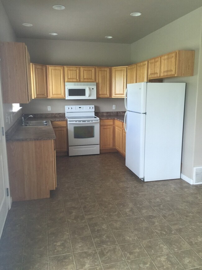 Building Photo - West Park #7