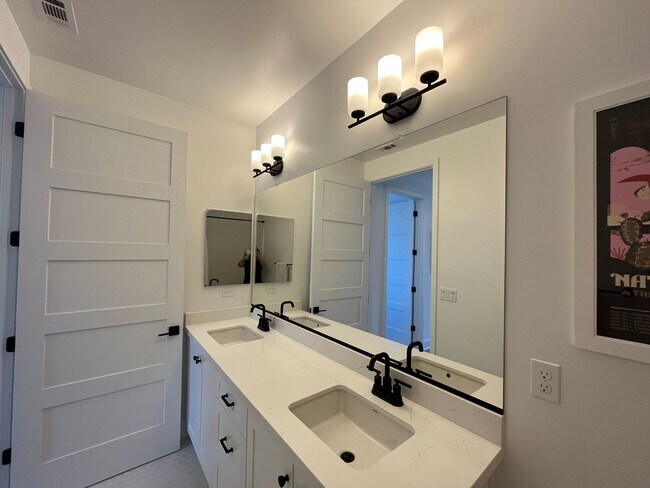 Building Photo - 3810 Hatchery Ln