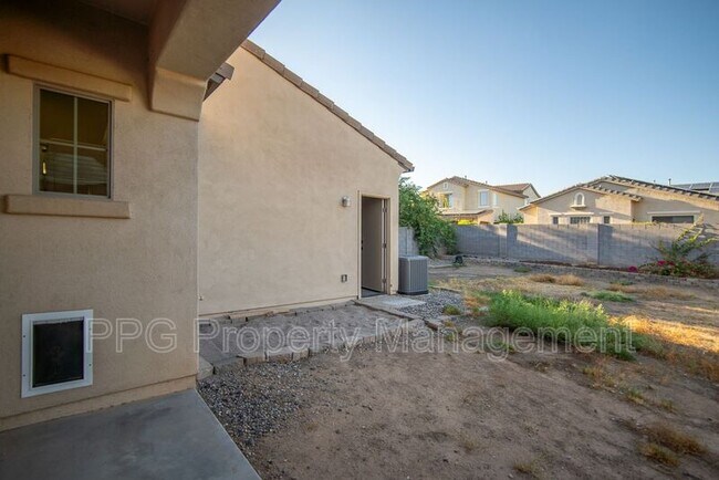 Building Photo - 15166 W Aster Dr