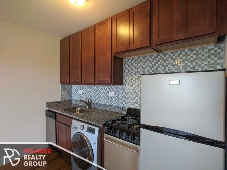 Building Photo - 510 W Arlington Pl