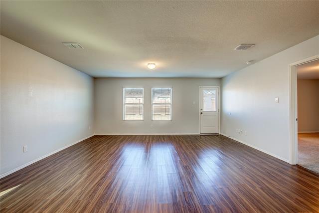 Building Photo - 404 Falling Star Dr