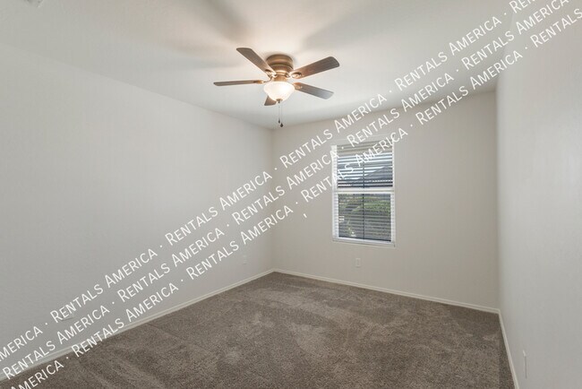 Building Photo - 1744 E Desert Breeze Pl