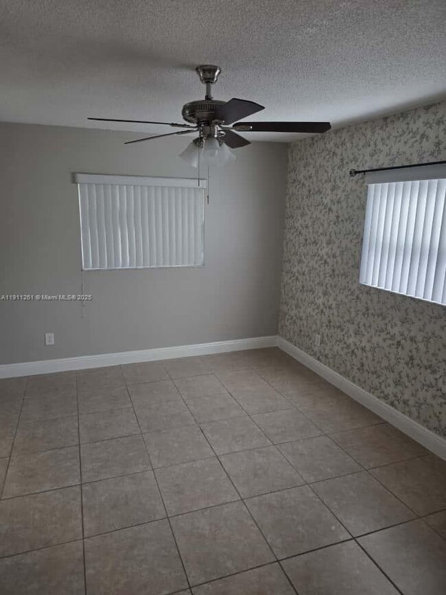 Building Photo - 16813 SW 107th Pl