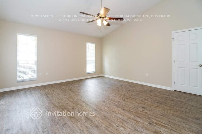 Building Photo - 139 Varsity Cir