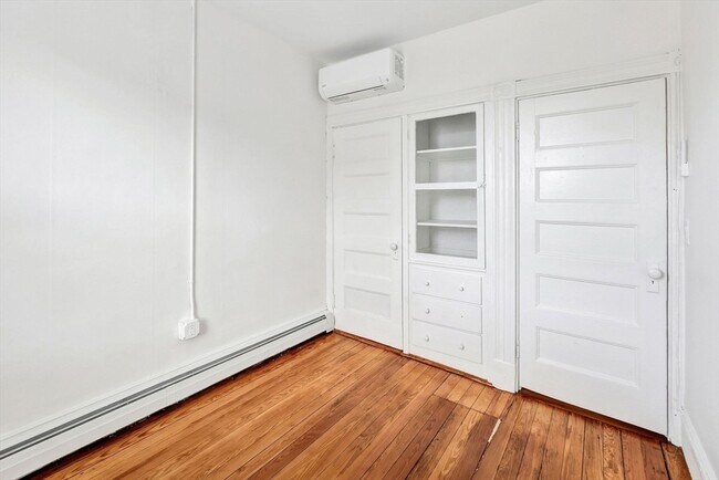 Building Photo - 864 Huntington Ave