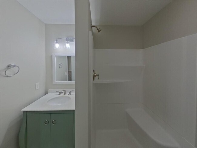 Building Photo - 21313 Independence Ave