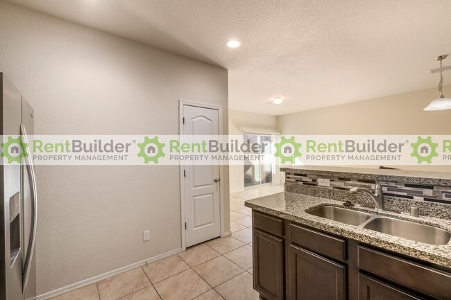 Building Photo - $200 off your first full month's rent with...