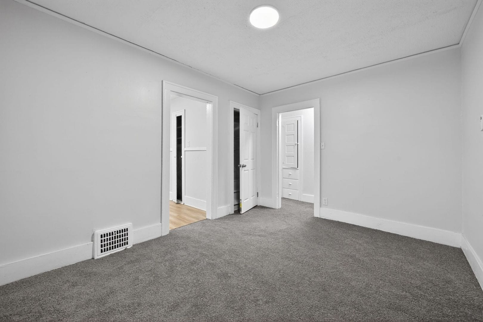 Building Photo - 16189 San Juan Dr