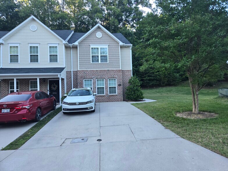 Building Photo - 6522 Ashebrooke Dr