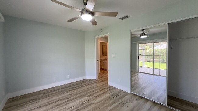 Building Photo - 13285 Opal Ln