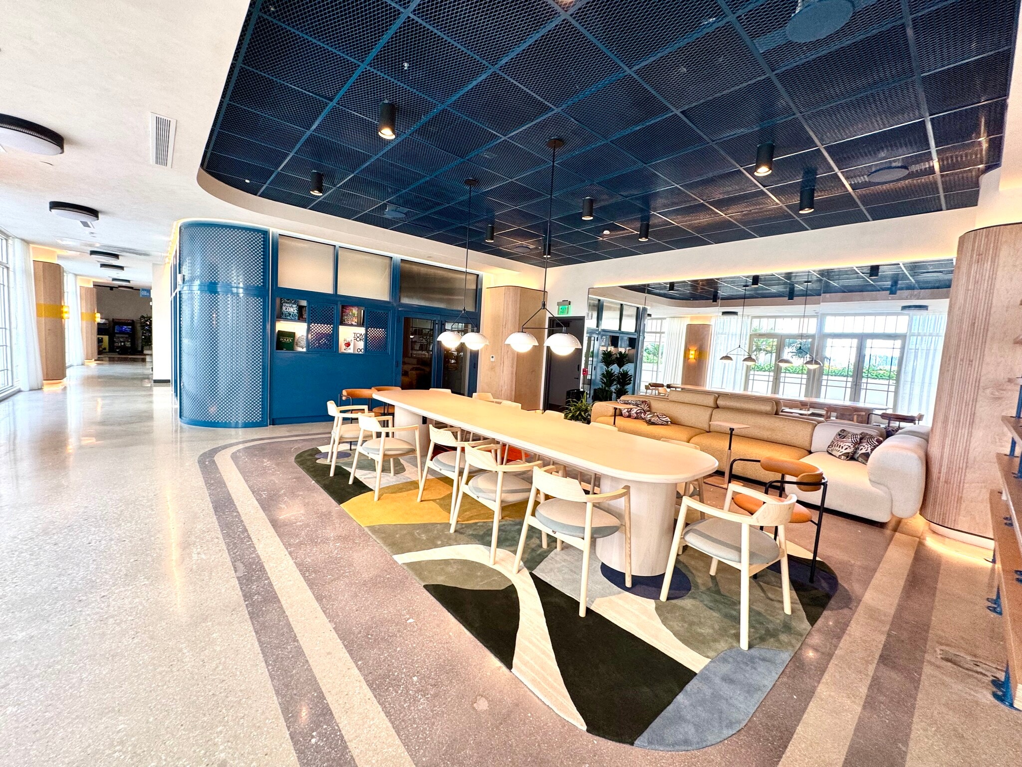 Building Photo - 370 NW 20th St