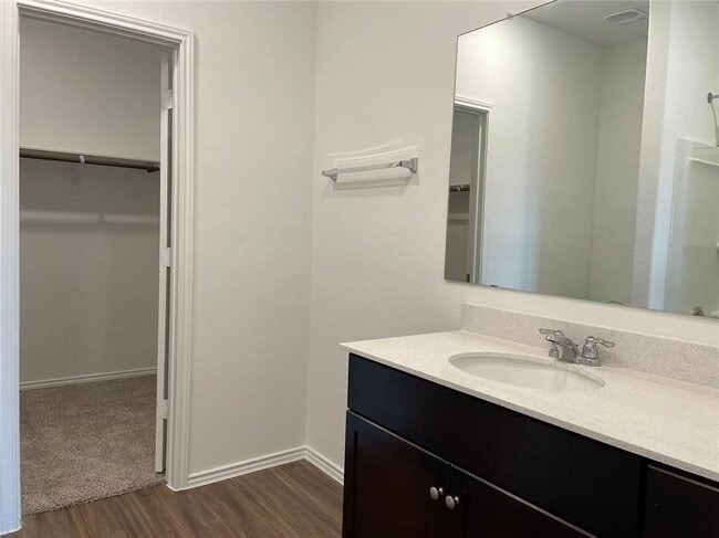 Building Photo - 209 Prairie Dog Town Dr