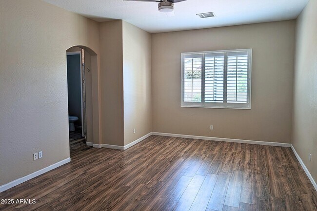 Building Photo - 6752 E Desperado Dr