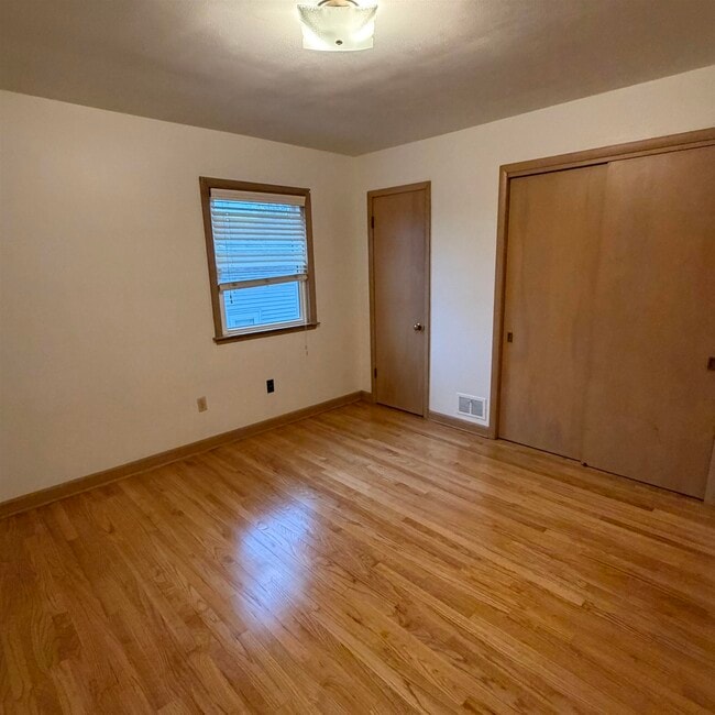 Building Photo - 529 W Olin Ave