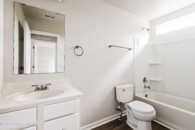 Building Photo - 12087 Parkview Trace Dr
