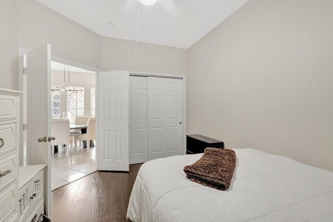 Building Photo - 4095 Sea Mist Way