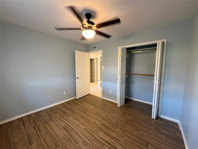 Building Photo - 16914 Clan MacGregor Dr