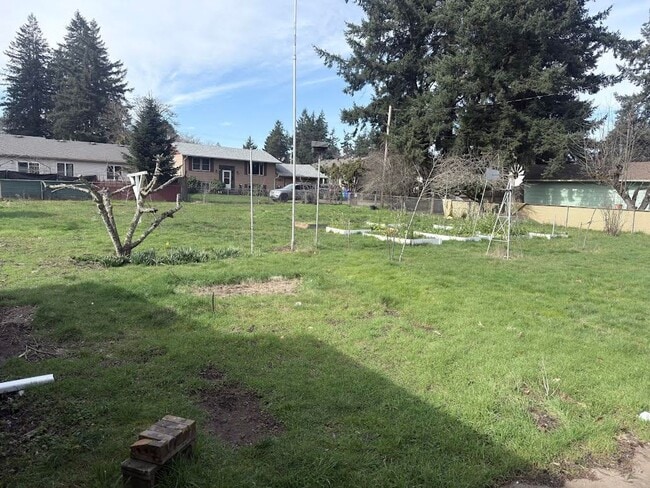 Building Photo - Vintage Ranch on Spacious Lot