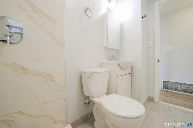 Building Photo - 50 Fowler Ave