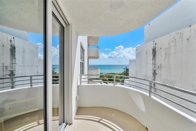 Building Photo - 5555 Collins Ave