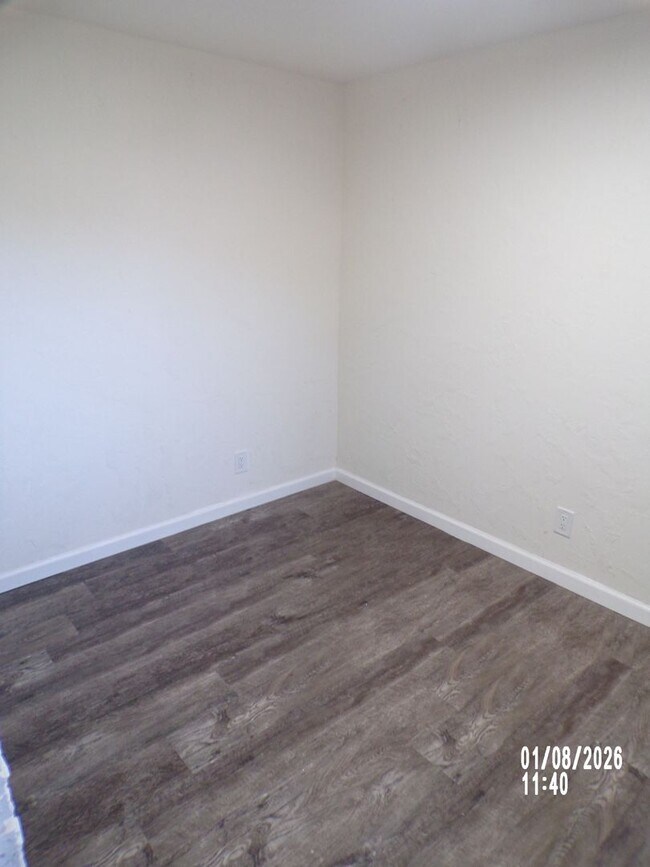 Building Photo - Great re-do