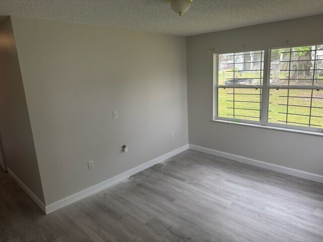 Building Photo - Spacious Orlando Home on Quiet Cul-de-Sac