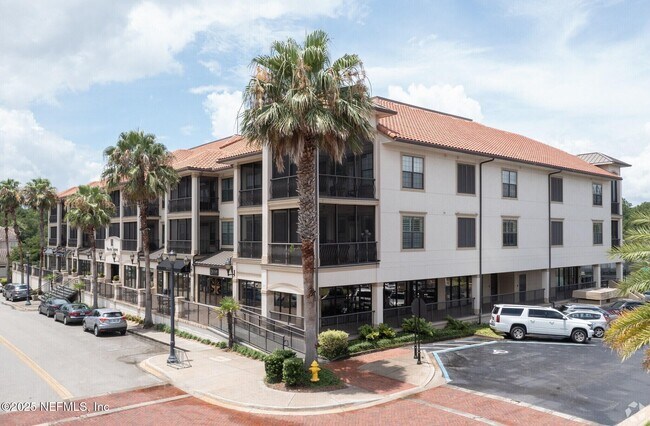 Building Photo - 654 S Loop Pkwy