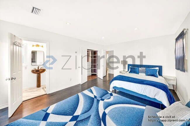 Building Photo - 138 N Hamel Dr