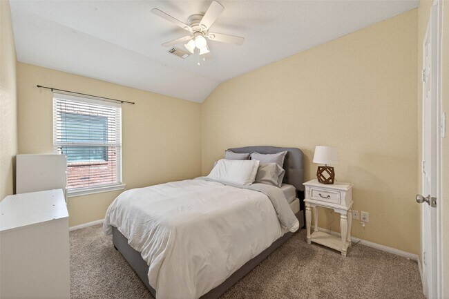 Building Photo - 66 W Lasting Spring Cir