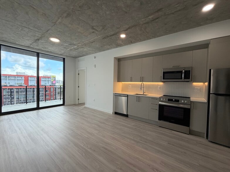 Building Photo - 1635 NE Miami Ct