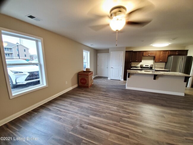 Building Photo - 3500 College Dr