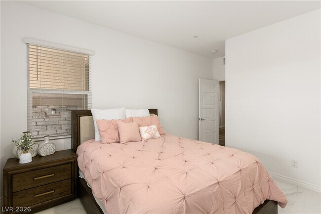 Building Photo - 3489 Lamberto Clf Wy