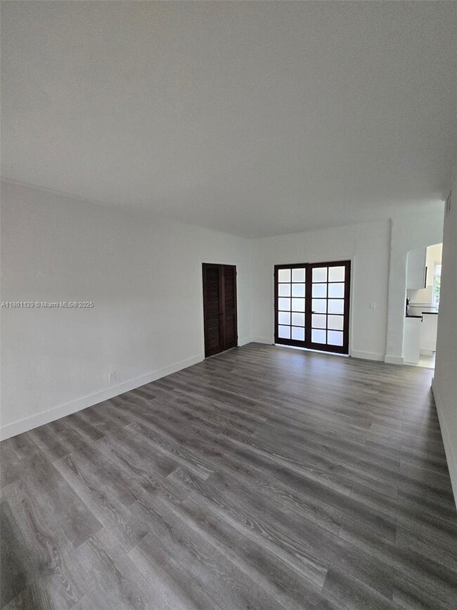 Building Photo - 2131 Calais Dr