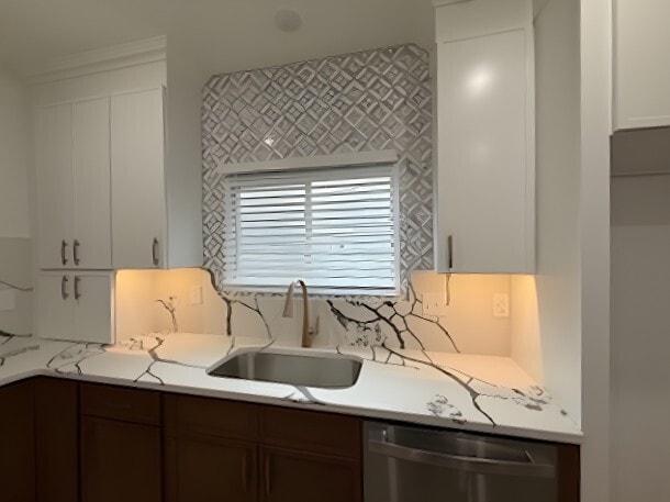 Building Photo - 16 Panorama Dr