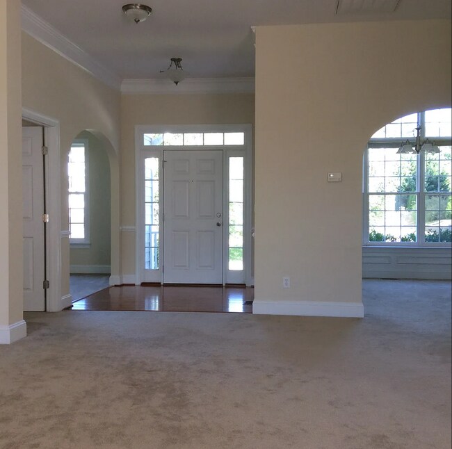 FOYER - 5410 Stone Crossing Dr