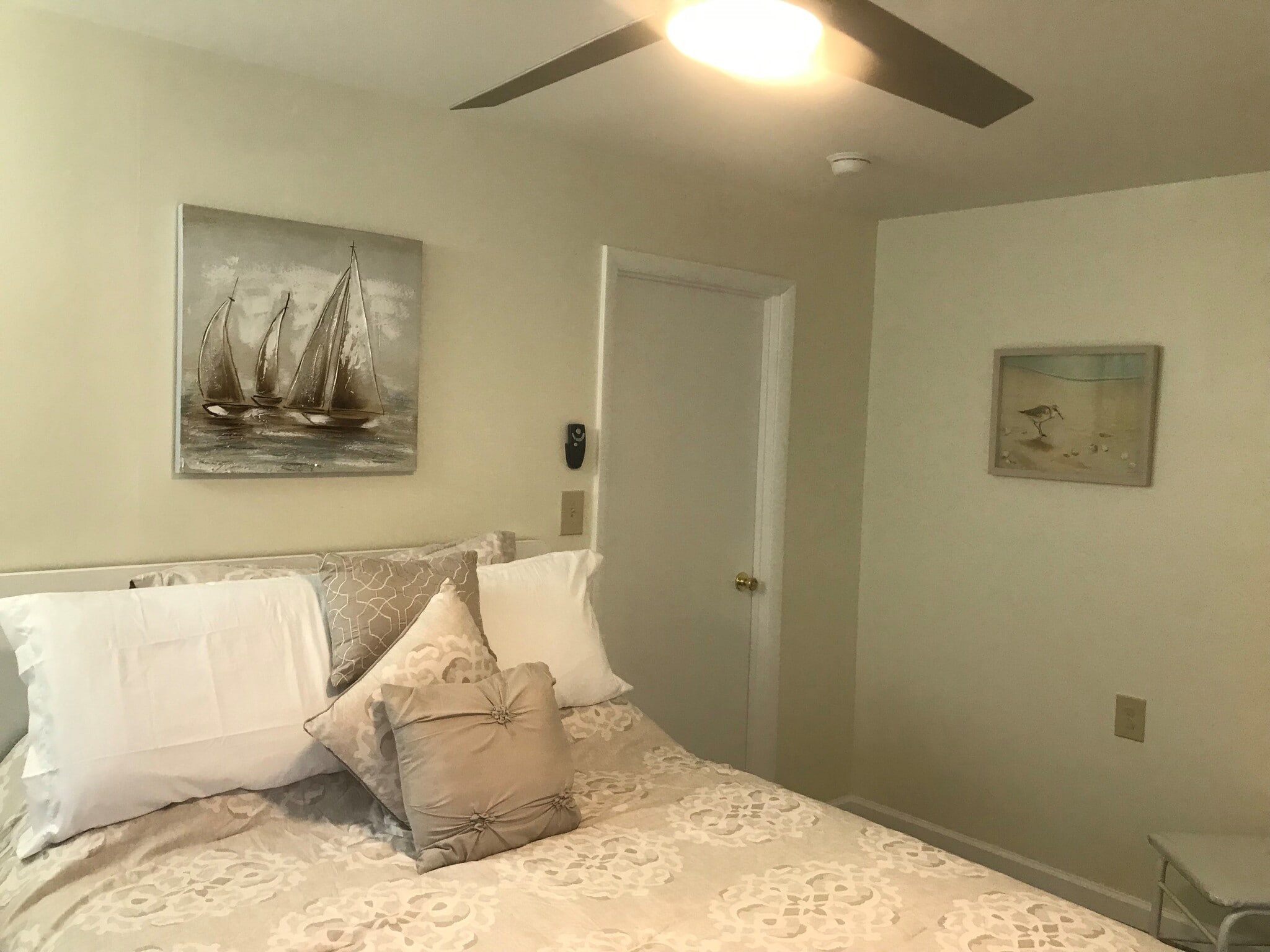 Building Photo - 1025 Simpson Ave