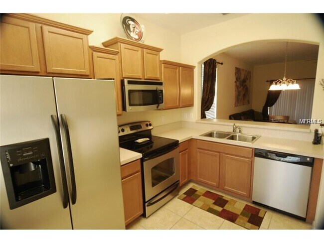 Building Photo - 3260 Retreat View Cir