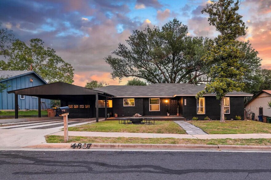 Building Photo - 4807 Carsonhill Dr