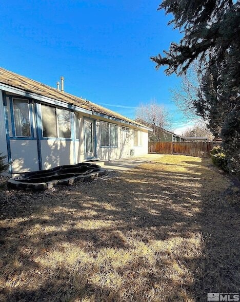 Building Photo - 1055 Ricco Dr